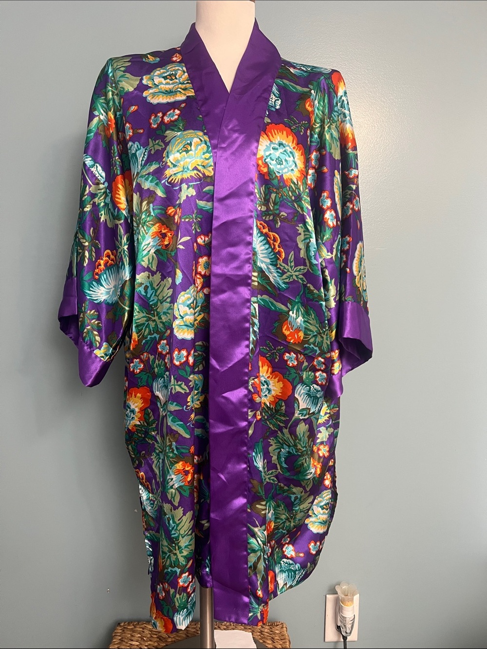 Victoria's Secret Purple Polyester Floral-Trim Robe, no belt one size fits all